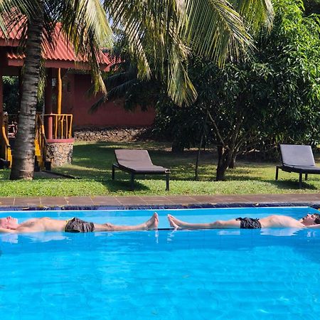 Yala Peace Cottages Tissamaharama Esterno foto