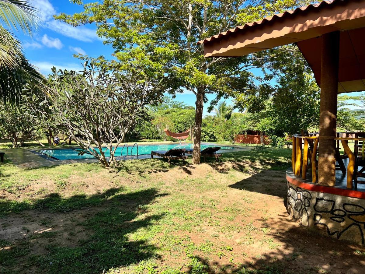 Yala Peace Cottages Tissamaharama Esterno foto