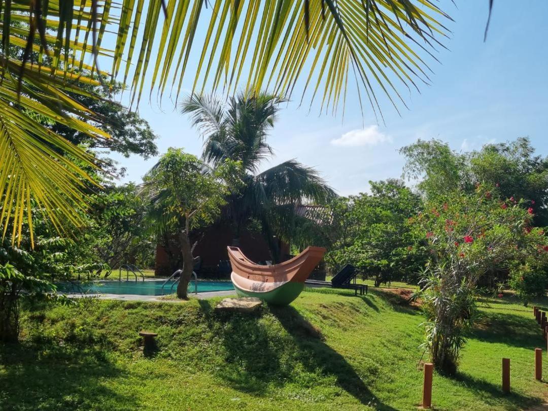 Yala Peace Cottages Tissamaharama Esterno foto